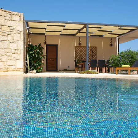 The Longhouse- Pool-sauna-gym- Panormaic Seaview Villa Sellia (Chania)