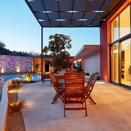The Longhouse- Pool-sauna-gym- Panormaic Seaview Villa