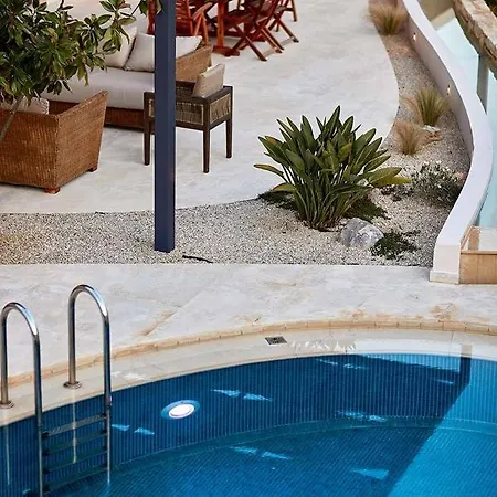 The Longhouse- Pool-sauna-gym- Panormaic Seaview Villa